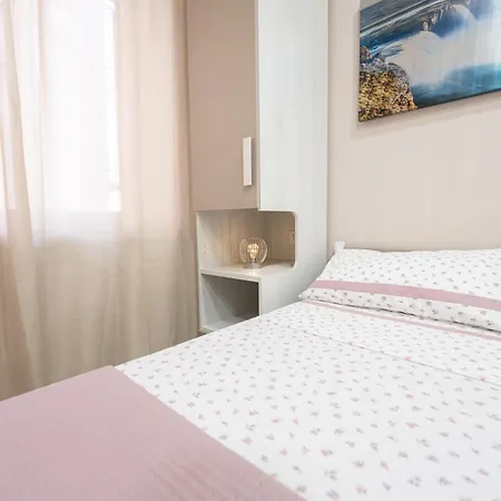 Lullaby Oda ve Kahvaltı Ercolano