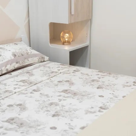 Lullaby ベッド・アンド・ブレックファスト エルコラーノ